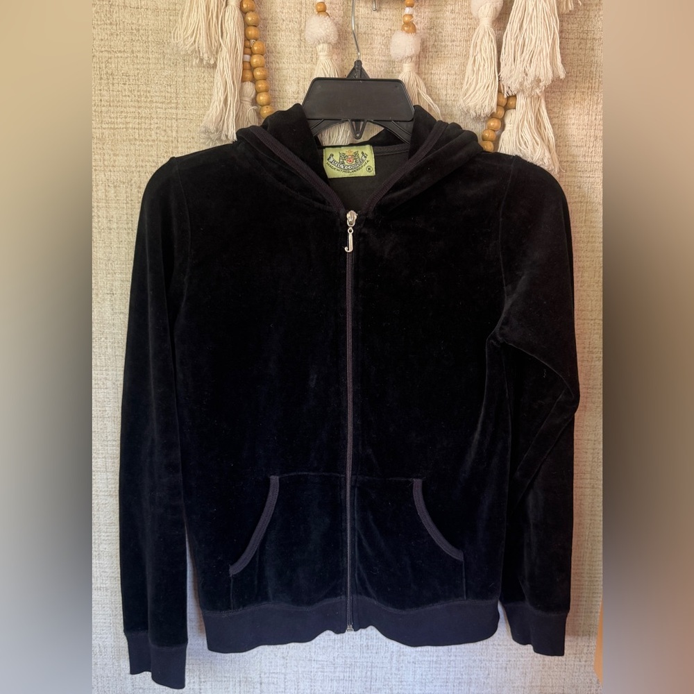 Vintage Juicy couture 
M 
Velour
Back is blank 
VGUC 
SF/PF